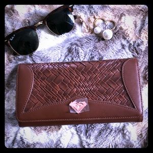 NEVER USED Brown Woven Roxy Wallet